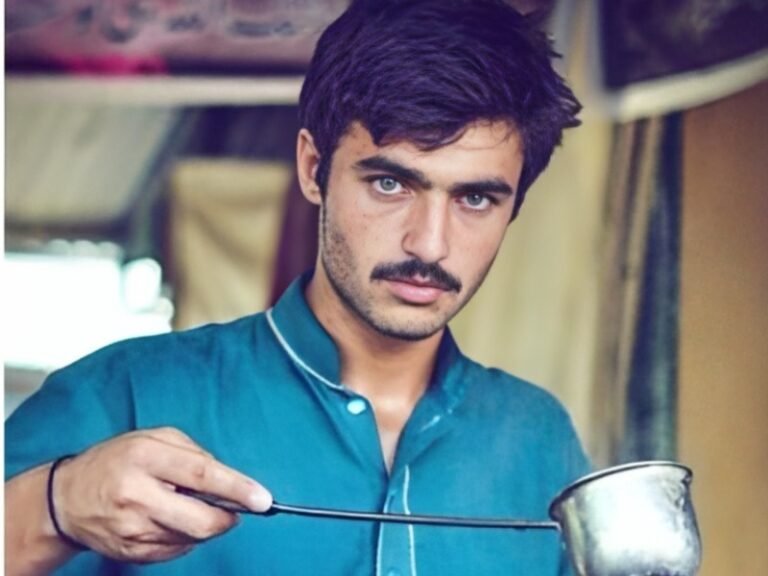 Remember the viral Pakistani chaiwala, Arshad Khan? Here’s how you can have tea personally brewed by him