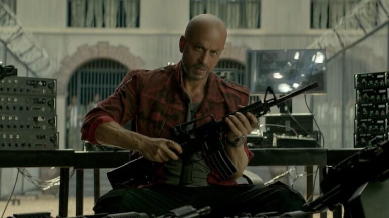 “Jawan” Excitement: Shah Rukh Khan’s Movie Hosts Its First-Ever 6 AM Show at Gaiety Galaxy in Mumbai